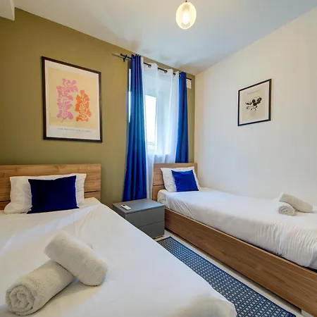 Modern 2br With Modern Amenities In By 360 Estates Apartamento