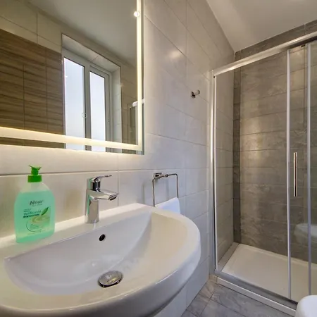 Modern 2br With Modern Amenities In By 360 Estates *